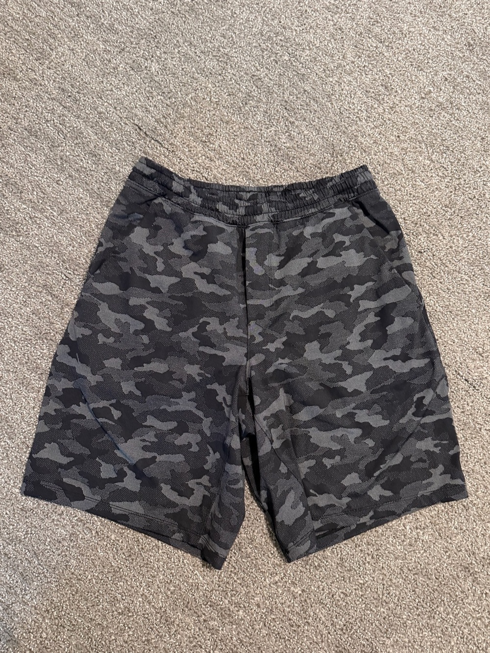 Men’s Lululemon Black Camo Shorts M Medium